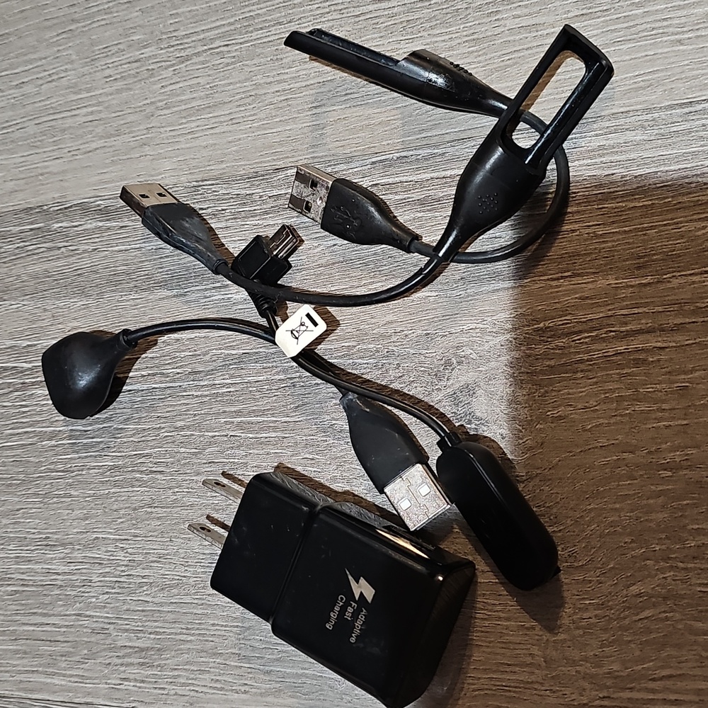 Fitbit Black USB Charger Set